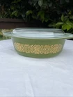 Vtg Promotional Pyrex 043 Casserole Dish w/Lid Bramble Green Gold 1966 | 1.5 Qt.