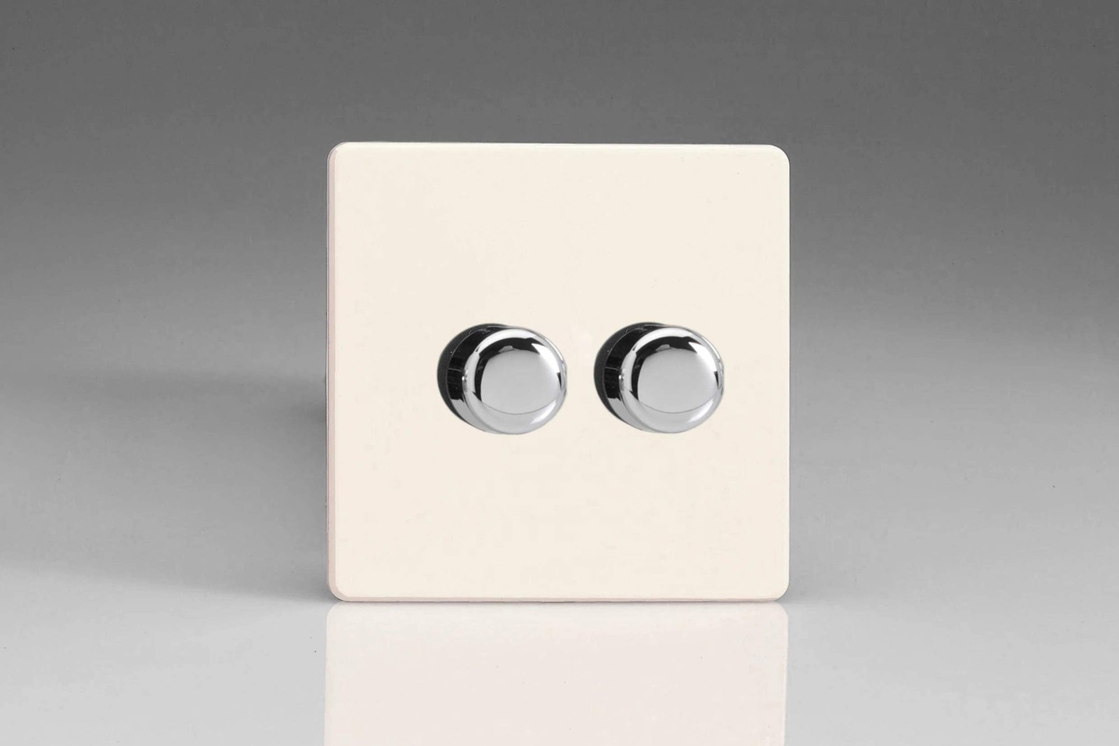 Varilight Primed Ready to Paint Flat Plate Screwless V-Pro 2X 250W 2-Way Dimmer