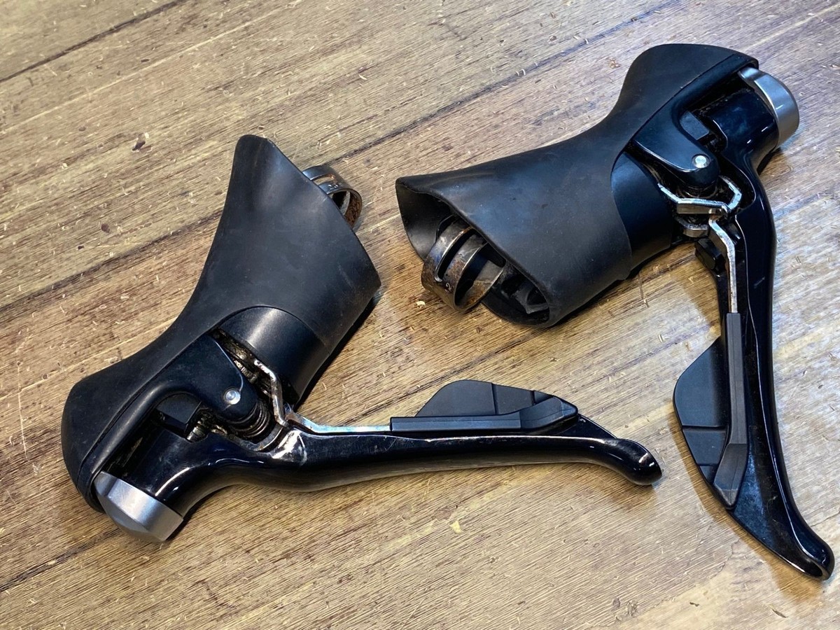 Shimano 105 ST-5800 STI Shifters 2x11s Brack Dual Control