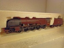 00 Hornby R2444 BR 4-6-2 Duchess Class Locomotive 'City Of Carlisle' - BR green