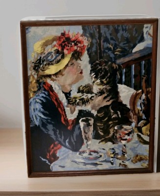 Vintage großer Wandteppich mit Nadelspitze von La femme au chien Frau mit Hund von Renoir.