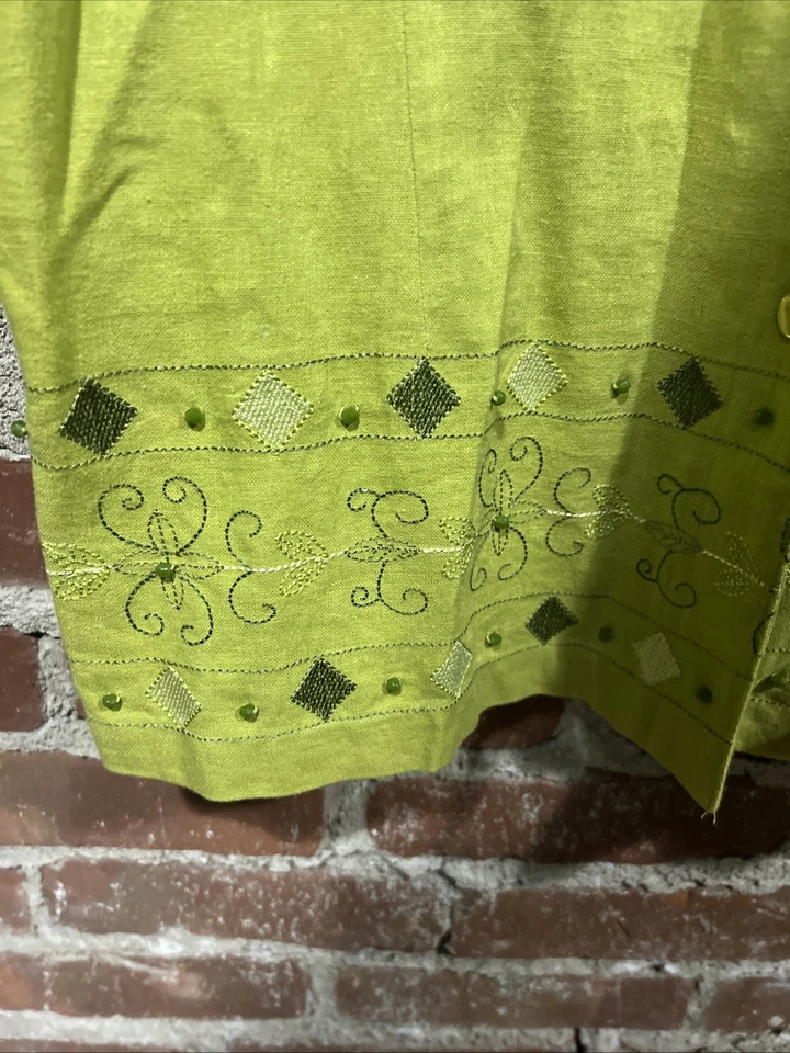 SAG Harbor Linen Rayon Green Embellished Button Top Womens Embroidered - Image 3 of 4