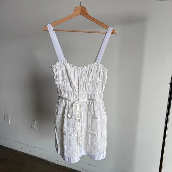 Nuevo sin etiquetas Mini Vestido Blanco For Love And Lemons en Niveles Talla Pequeña Foto 2 de 4