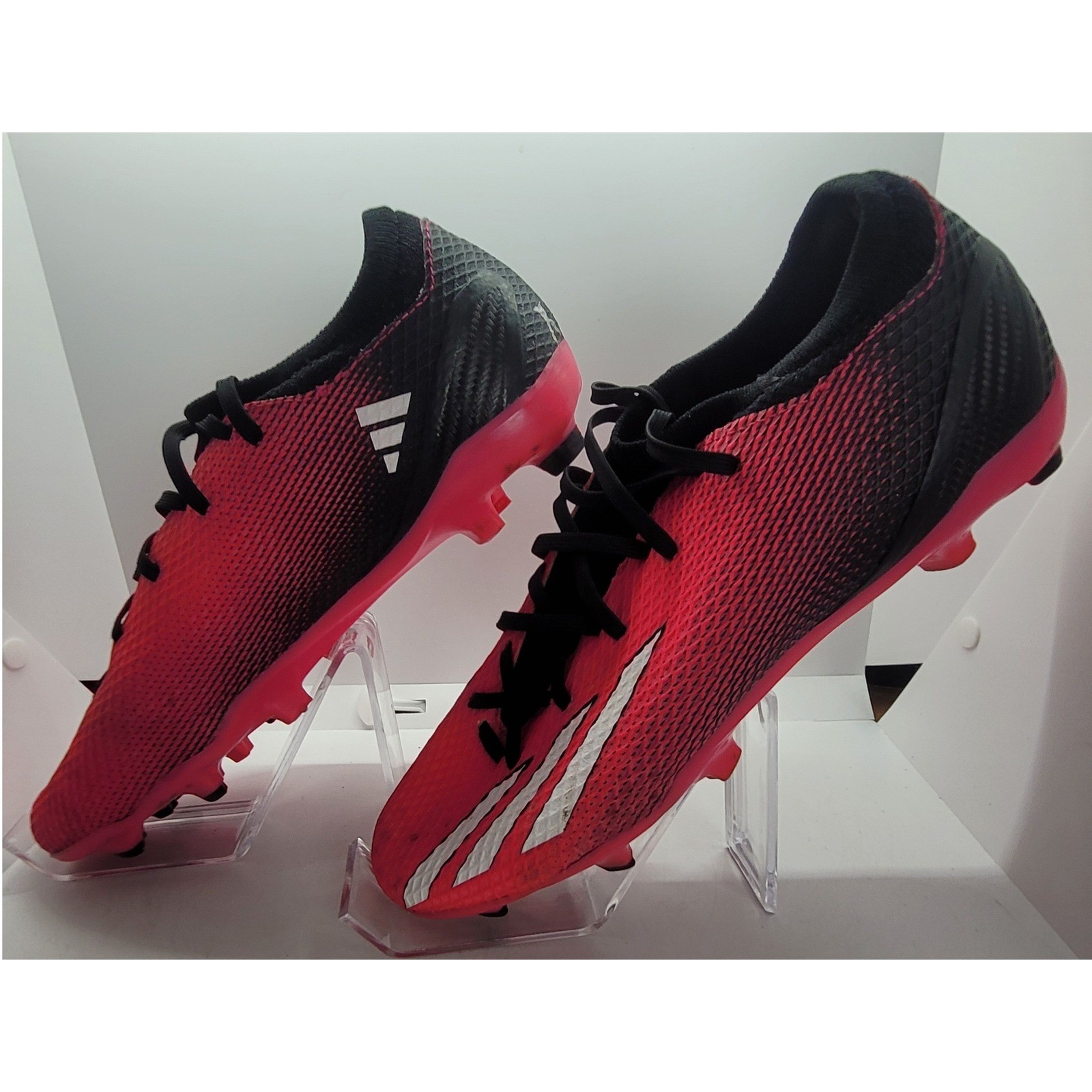 10 Pink Black Firm Ground Football Boots