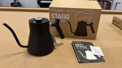 Fellow Stagg Stovetop Gooseneck Pour-Over Coffee Tea Kettle Matte Black Open Box