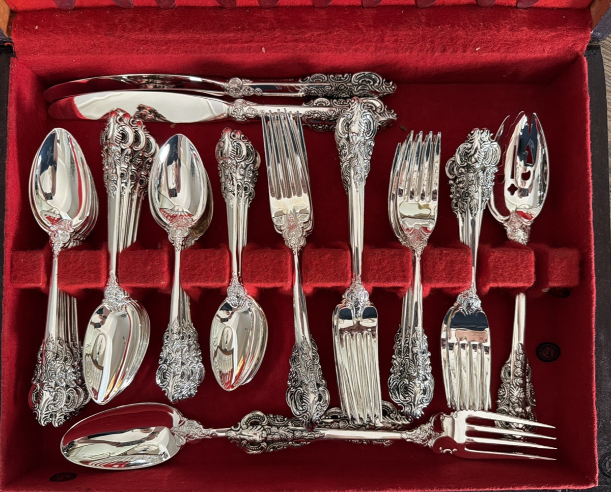 Silver Treasures by GODINGER✭サーバースプーンセット Godinger Baroque Silverplate Flatware Set 63 Pc Service 12 MINT