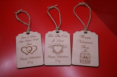 Gravierte Weinflaschenetiketten aus Holz Etiketten Valentinstag Be Mine Happy Valentines 