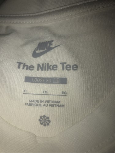 nike sportswear purpose moves tee