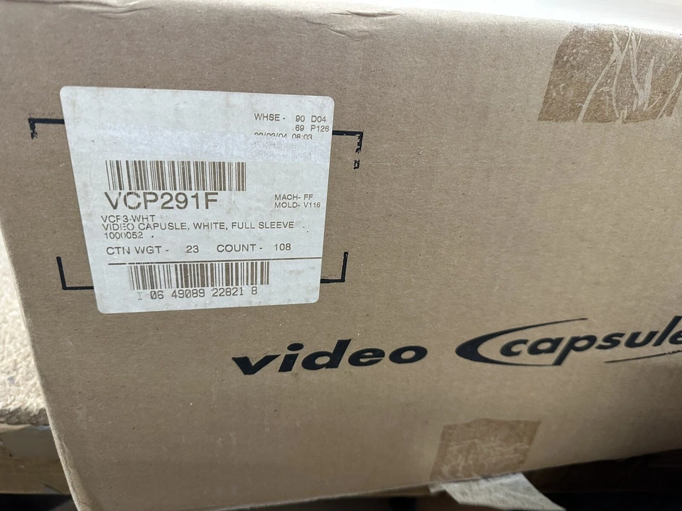 Lote de 10 estuches de almacenamiento de cinta VHS blancos funda vacía funda completa sin concentrador raros Foto 3 de 3