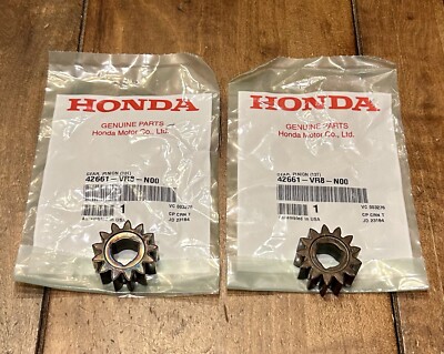 HONDA Pinion Gear 13-Tooth (2-Pack) HRN216 42661-VR8-N00 Genuine