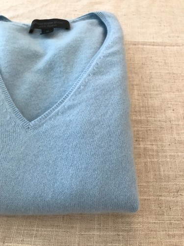 Express Design Studio 100% Cashmere V-neck Blue Cap Sleeve Sweater Women “Medium - Picture 11 of 11