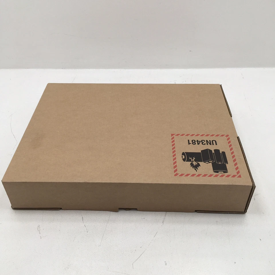 Apple MacBook Air 13.6" W/ Touch ID 2025, Sky Blue 16GB RAM/256SSD, Factory Seal - Image 4 of 4