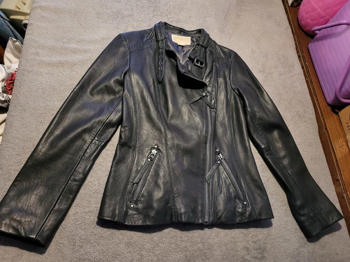 Giacca moto Michael Kors pelle asimmetrica zip donna piccola nera