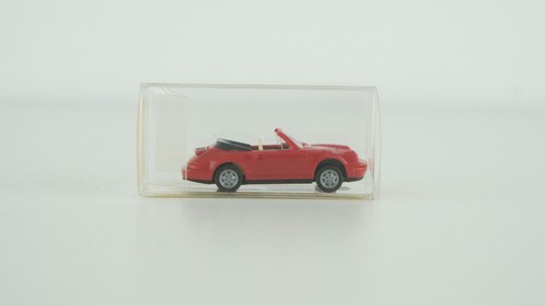 Wiking H0 16514 Porsche Carrera 4 Cabriolet rojo | Zustand: Gebraucht