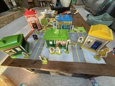 Playskool Sesame Street Neighborhood Wood Playset Vintage 1977
