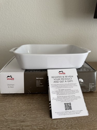 STAUB Ceramic Baking Dish 10.5 in - Picture 1 of 13