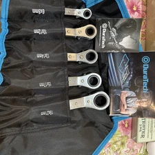 DURATECH Versatile 5-Piece Reversible Ratcheting Wrench Set