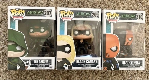 Funko POP! DC Television Lot Green Arrow #207 Black Canary #209 Deathstroke #210