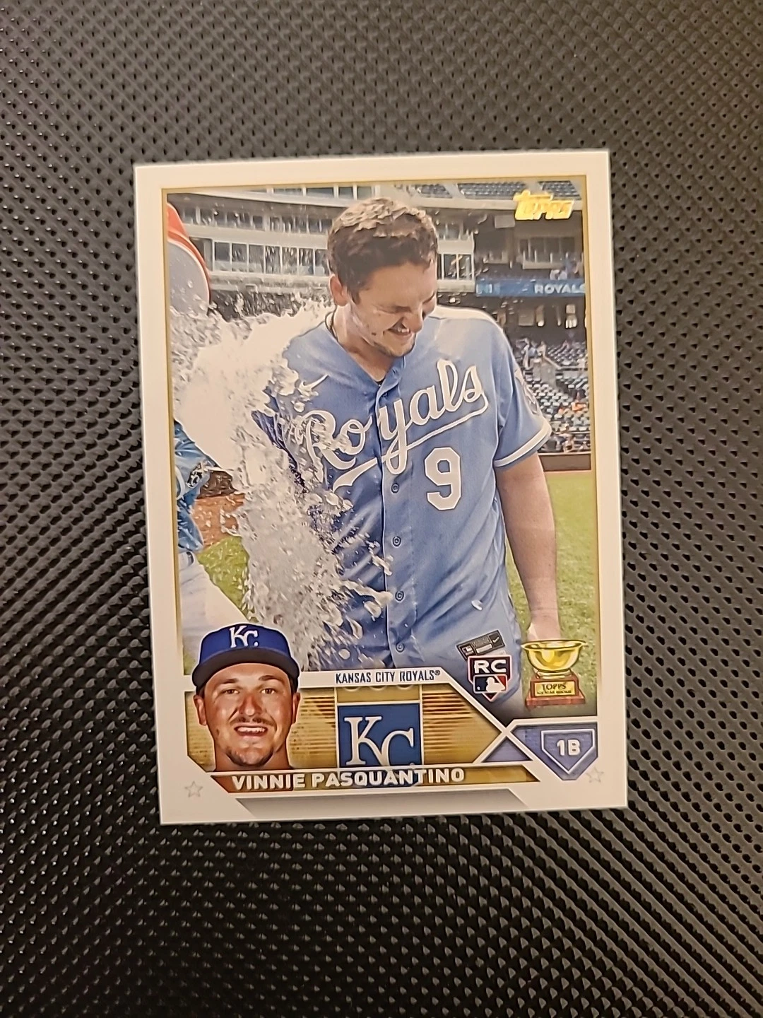 2023 Topps Series 1 Baseball Card Vinnie Pasquantino Mirror Gold SSP Rookie 302