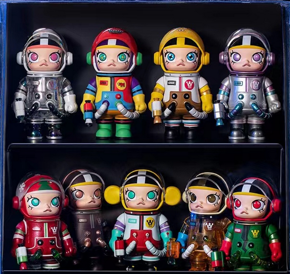 POP MART Space Molly MEGA COLLECTION 100% Instinctoy Mini POP MART Space Molly MEGA COLLECTION 100% Instinctoy Mini