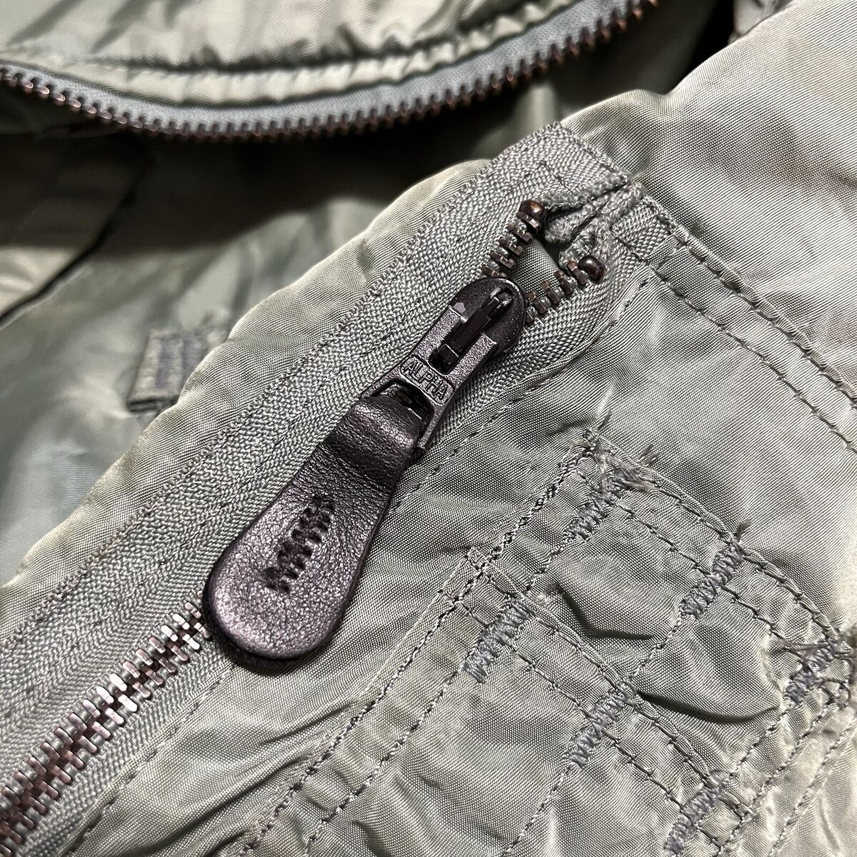 VINTAGE ALPHA IND TYPE B-15D USAF FLIGHT JACKET 70/80 SAGE VINTAGE ALPHA IND TYPE B-15D USAF FLIGHT JACKET 70/80 SAGE