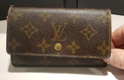 louis vuitton women's zipper wallet