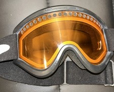 OAKLEY SKI/SNOWBOARD GOGGLES  PreOwned