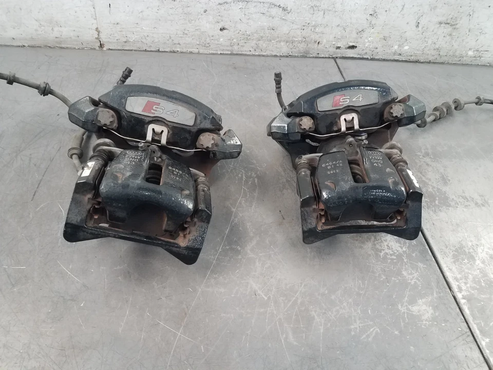 Juego de pinzas de freno #8539 para Audi S4 Quattro B8 2014 Foto 2 de 4