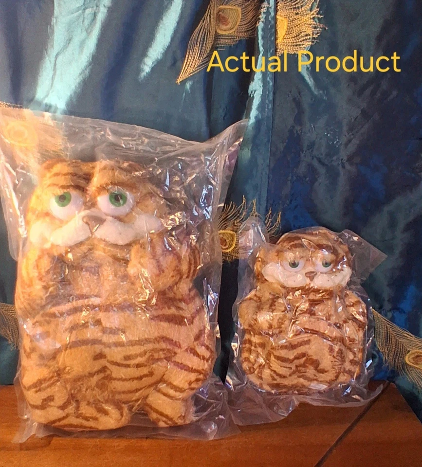 Dos juguetes de peluche naranja lindos para gatos grandes y pequeños nuevos sellados de fábrica Foto 2 de 4