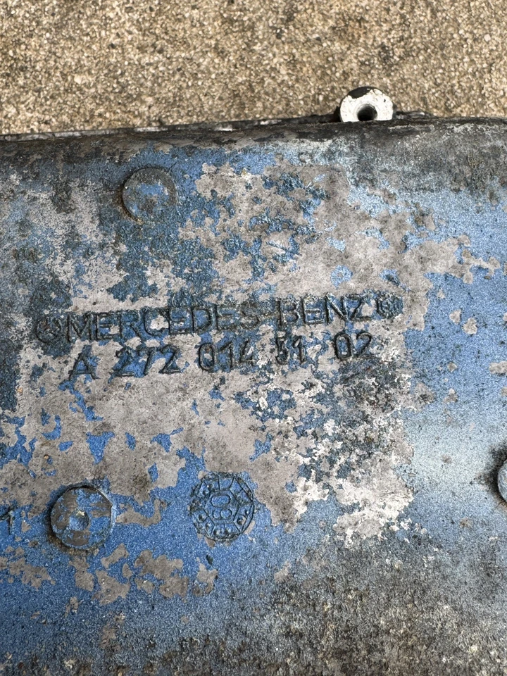 Оригинальный верхний поддон для масла 08–12 Mercedes W212 E350 GLK350 W204 C300 4MATIC - Изображение 4 из 4