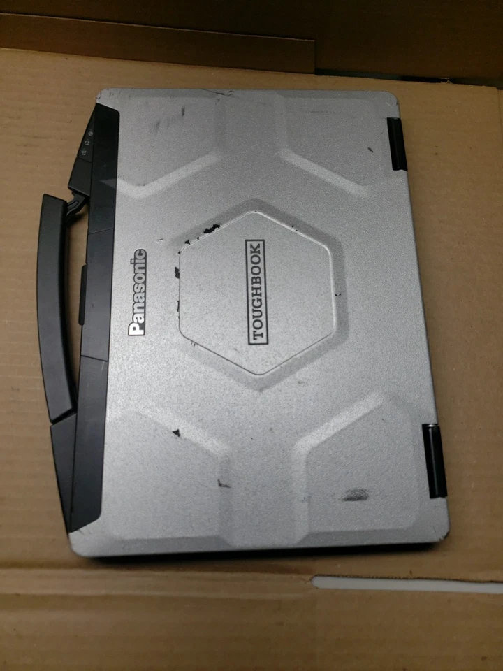 Panasonic Toughbook CF54 i5 6300U 8GB RAM 256GB SSD Win 10 Pro - Image 3 of 4