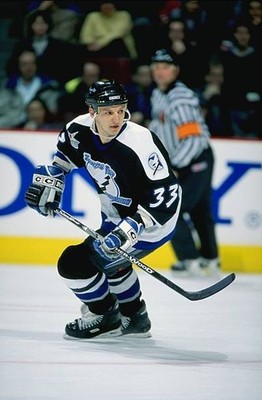 Benoit Hogue Tampa Bay Lightning skates at the game v the Montreal- Old Photo