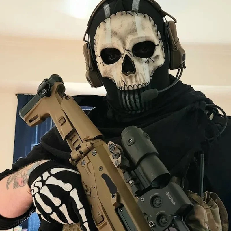 Ghost MW2 Cosplay Done! : r/MW2