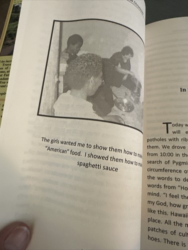 April In Uganda And Twinomujuni Uganda Chronicles April Linda Dobbs 2 Ppbks - Foto 15 di 19
