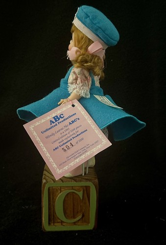 Wendy Learns Her ABC's, Vintage 8”Madame Alexander Limited Edition, NIOB w/Block - Picture 3 of 11