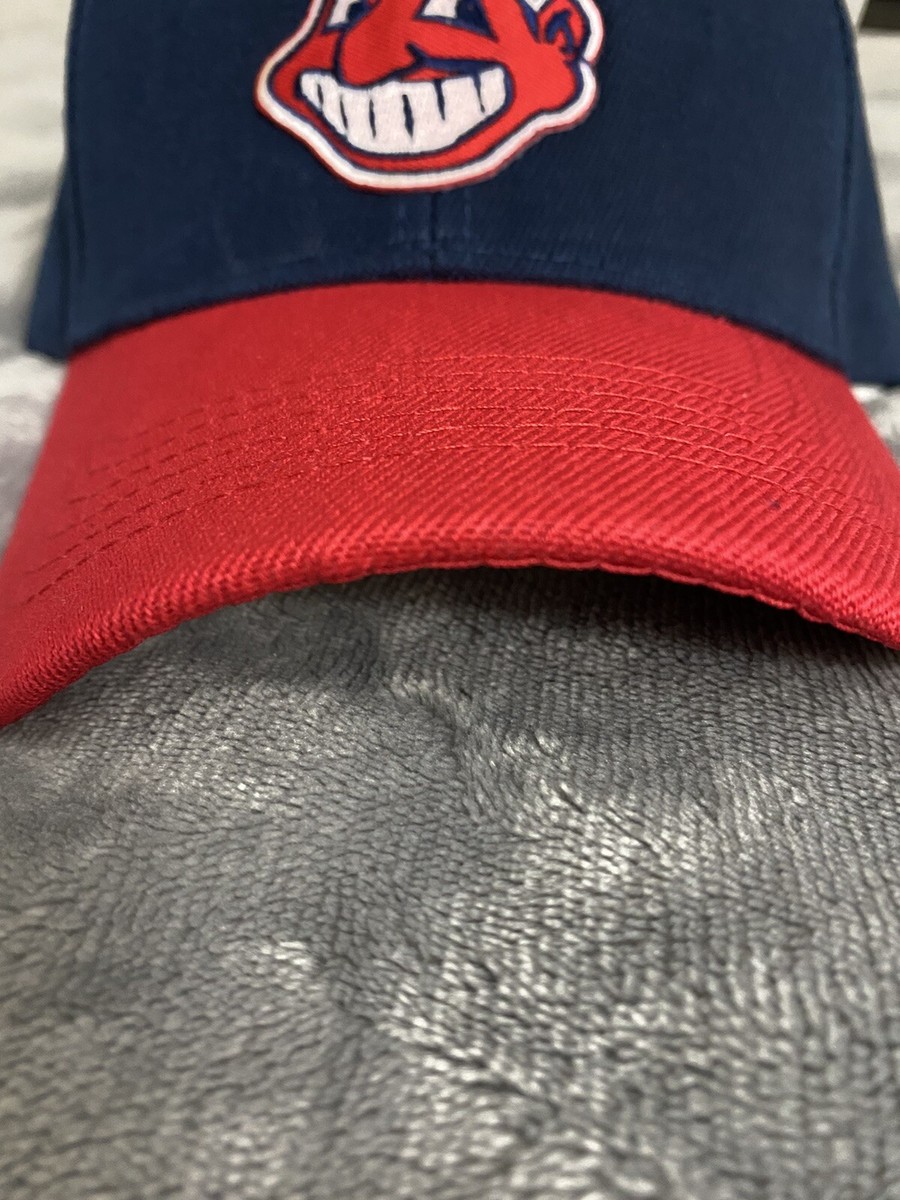 CLASSIC CHIEF WAHOO THROWBACK RETRO LOGO CURVED BILL HAT CAP CLASSIC CHIEF WAHOO THROWBACK RETRO LOGO CURVED BILL HAT CAP