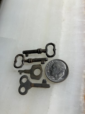 Vintage Antique Lot of MINATURE KEYS