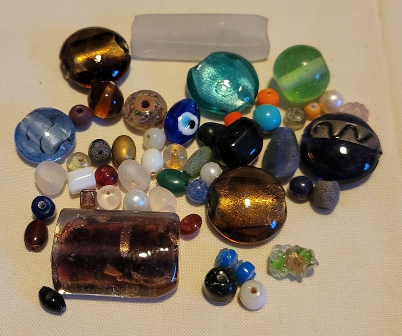 L879  mixed lampwork and glass beads. will combine to save on shipping 