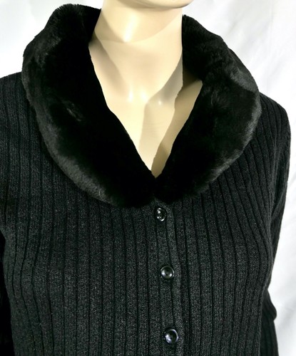 Vtg First Issue Liz Claiborne Fur collar Sweater M - Picture 3 of 5