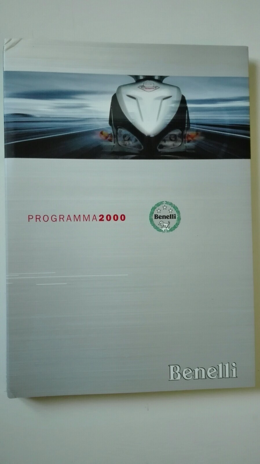 Catalogue Benelli 2000 brochure de presse rare édition collector reliure souple