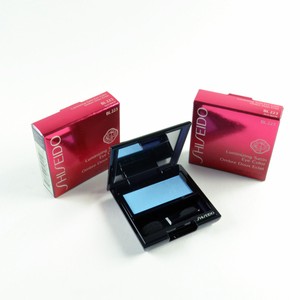 Тени для век shiseido с шелковистой текстурой c эффектом сияния bl223 2г (729238504196)
