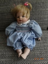 Bradford Sammlerpuppe "Trotzkopf" wie Neu, war nur in der Glasvitrine 