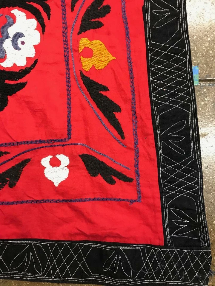 Uzbeko Bordado Suzani Colgante de Pared Textil 12'4" X 6'11 Foto 4 de 4