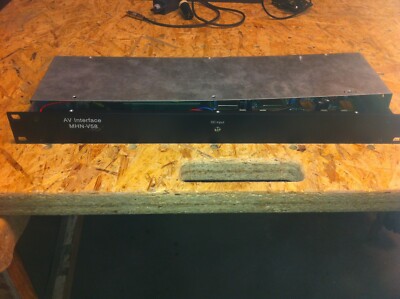 AV Interface MHN-V58 mit externer Stromversorgung