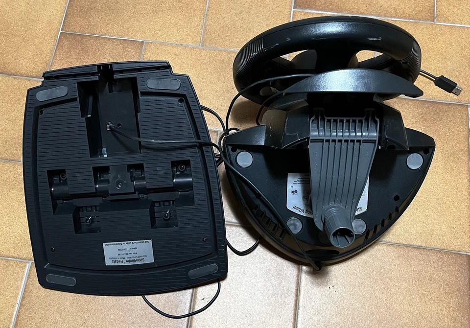 Microsoft Sidewinder Precision Racing Wheel 1.0 USB - Pedals - Immagine 2 di 4