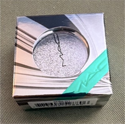 MAC Just Chilling Shiny Pretty Shadow Shimmer Single Eyeshadow 0.03oz