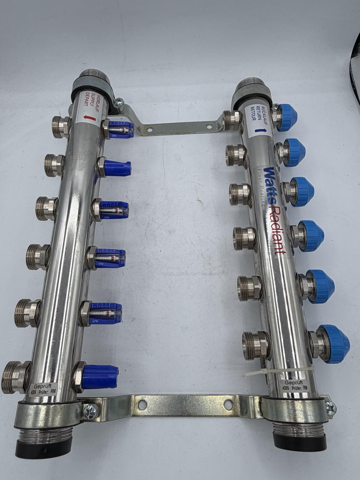 Watts Radiant D380706SS Stainless Steel 6-Port 1/2 In Hydronic Floor Manifold
