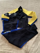 Bare Junior Combo Wetsuit Youth 12 Black/yellow/blue 32" Chest 5'1" ht 4/2 mm 