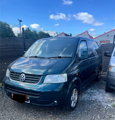 VW TRANSPORTER CARAVELLE T5 TDI BNZ BREAKING ENGINE GEARBOX PANELS  SEATS UK