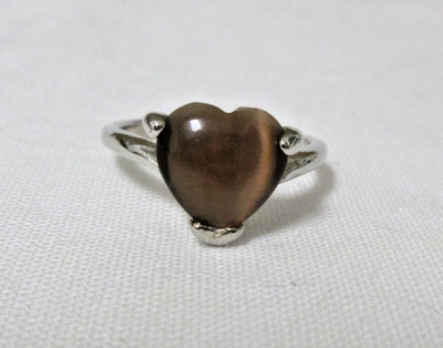 Vintage Silver Tone Brown Cat's Eye Heart Ring Size 7